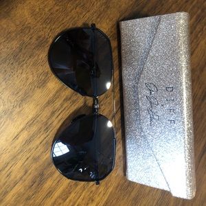 Jessie James Decker Diff eyewear Dash Aviators